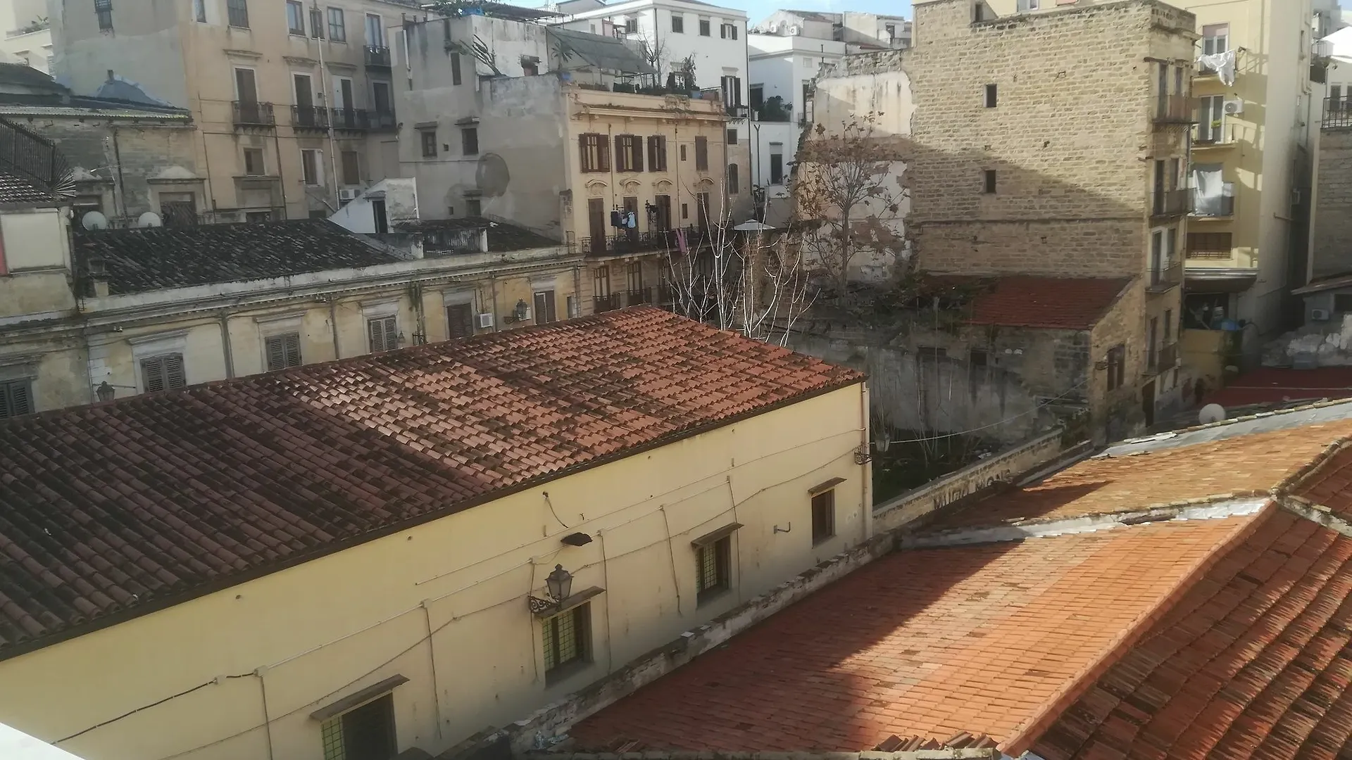 Ballaro' Apartment Palermo 0*,